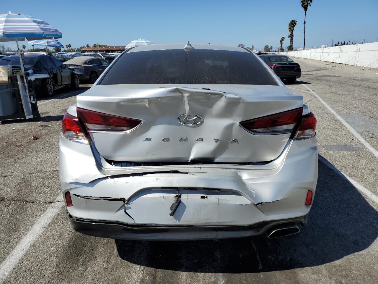 2018 Hyundai Sonata VIN 5NPE34AF7JH658894 Copart auction photo, front end / rear end damage thumbnail 6