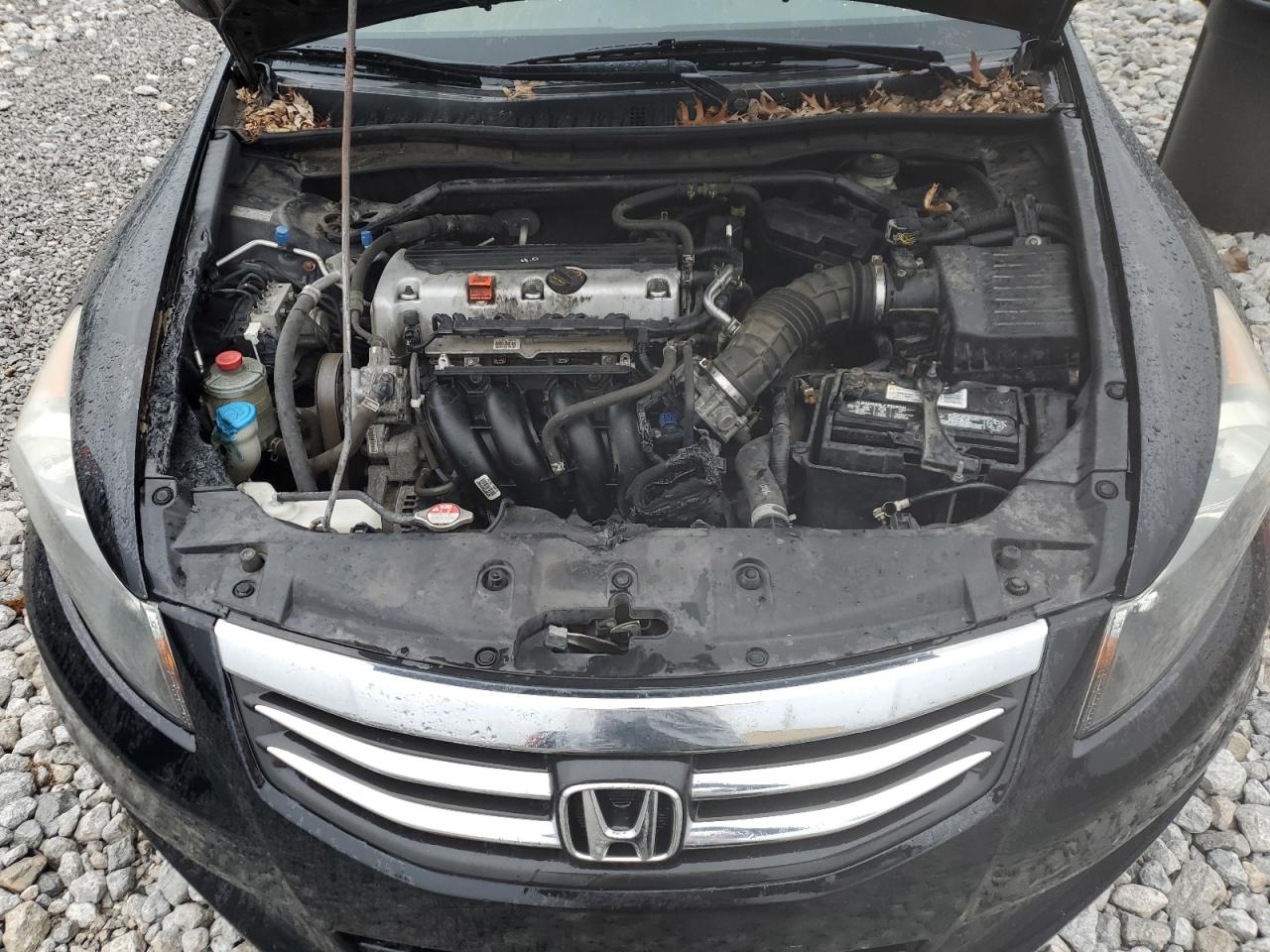 2011 Honda Accord VIN 1HGCP2F78BA113363 Copart auction photo, burn - engine damage thumbnail 11