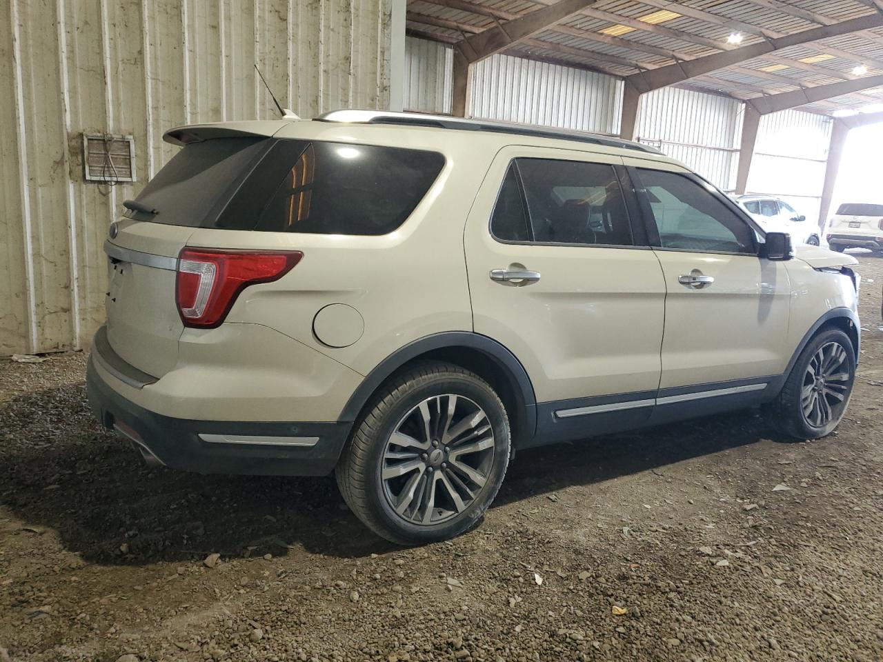 2018 Ford Explorer VIN 1FM5K8HT3JGA91492 Copart auction photo, front end / minor dent/scratches damage thumbnail 3