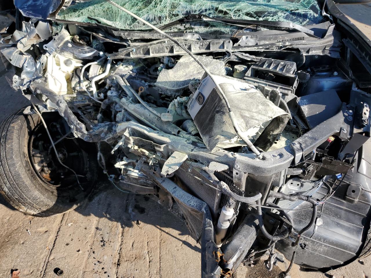 2015 Nissan Rogue VIN JN8AS5MT4FW656096 Copart auction photo, front end / side damage thumbnail 12