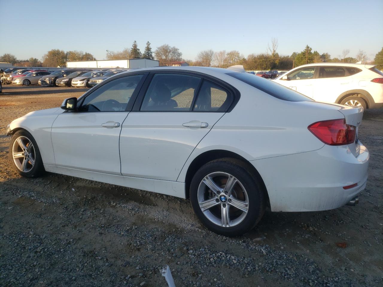 2015 BMW 3er VIN WBA3B5G55FNS13332 Copart auction photo, front end / undercarriage damage thumbnail 2