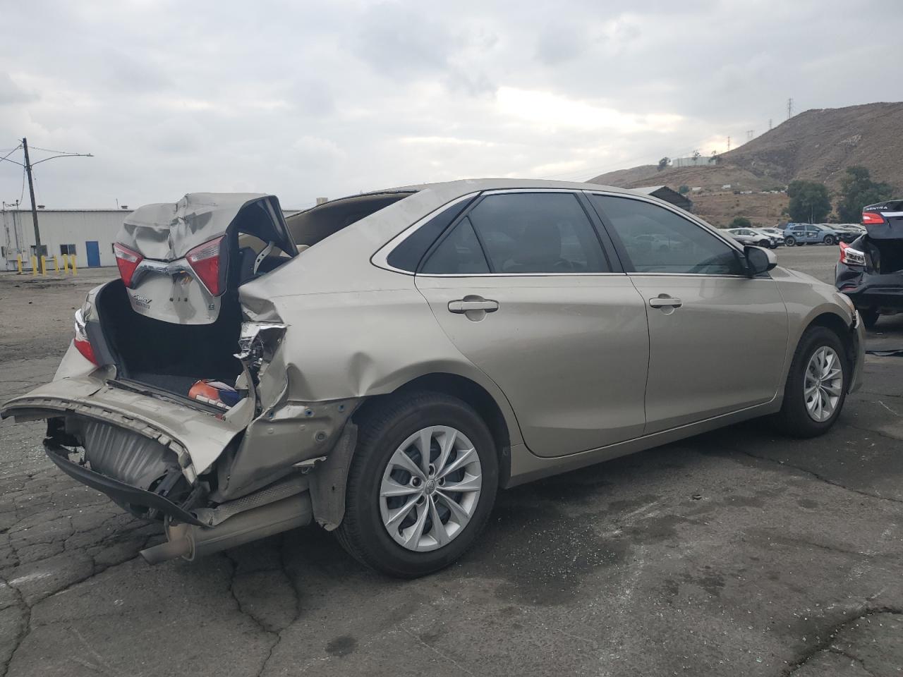 2017 Toyota Camry VIN 4T1BF1FK4HU445797 Copart auction photo, rear end damage thumbnail 3