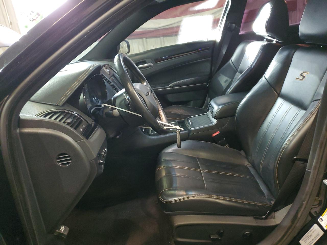 2016 Chrysler 300 VIN 2C3CCAGG5GH270574 Copart auction photo, side / rear end damage thumbnail 7