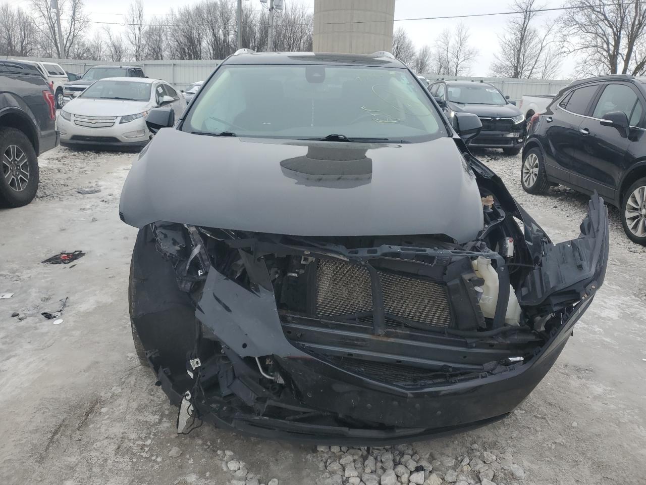 2018 Cadillac XT5 VIN 1GYKNDRS2JZ184533 Copart auction photo, front end damage thumbnail 5