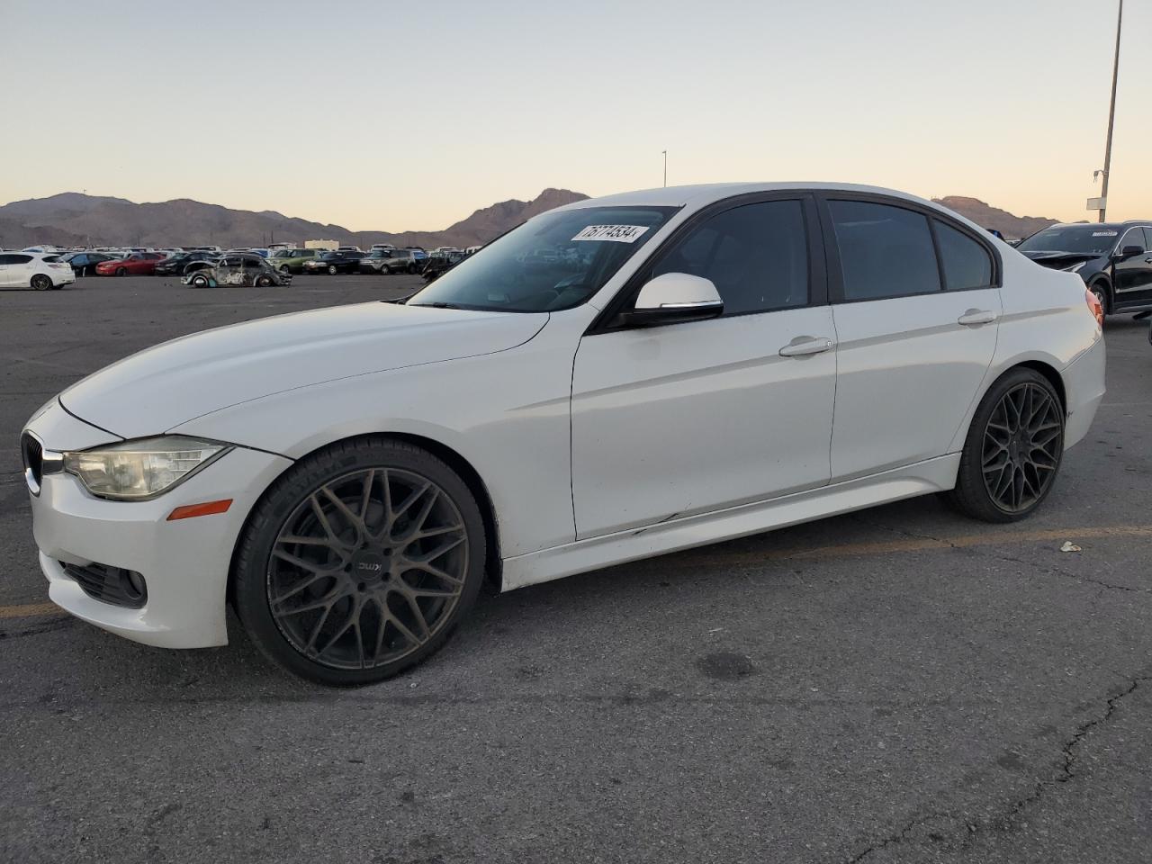 2014 BMW 3er VIN WBA3A5G5XENP30627