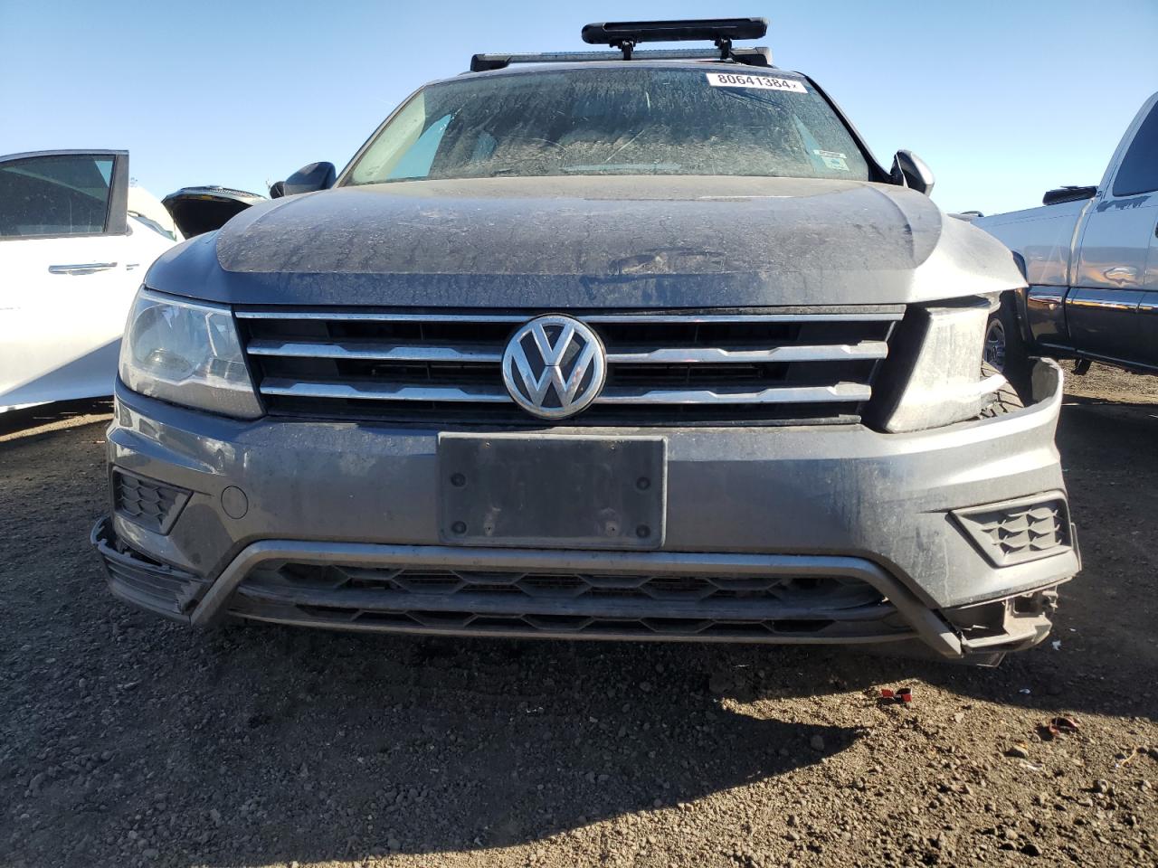 2018 Volkswagen Tiguan VIN 3VV0B7AX6JM070990 Copart auction photo, front end damage thumbnail 5