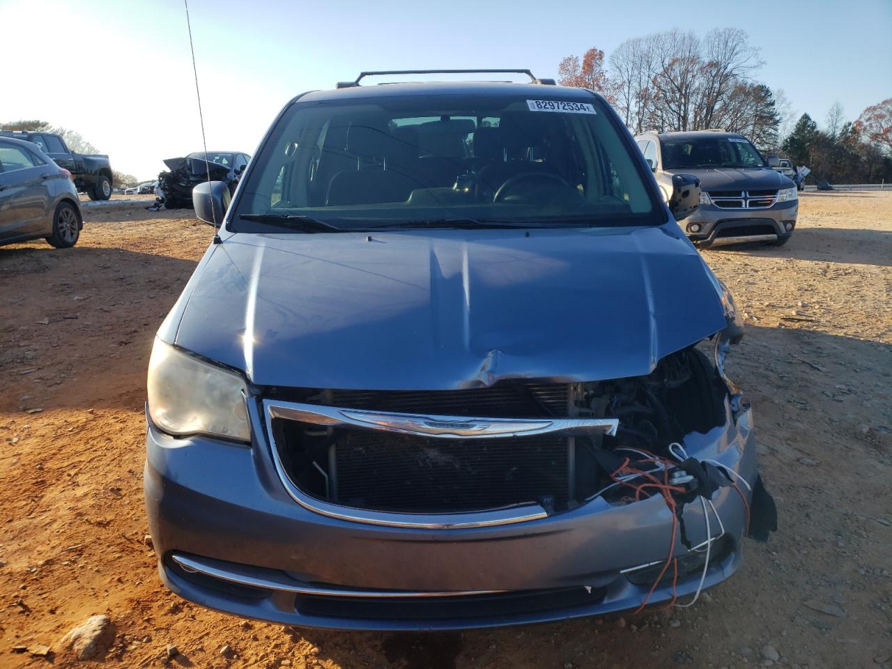 2011 Chrysler Town & Country VIN 2A4RR5DG7BR801349 Copart auction photo, front end / side damage thumbnail 5