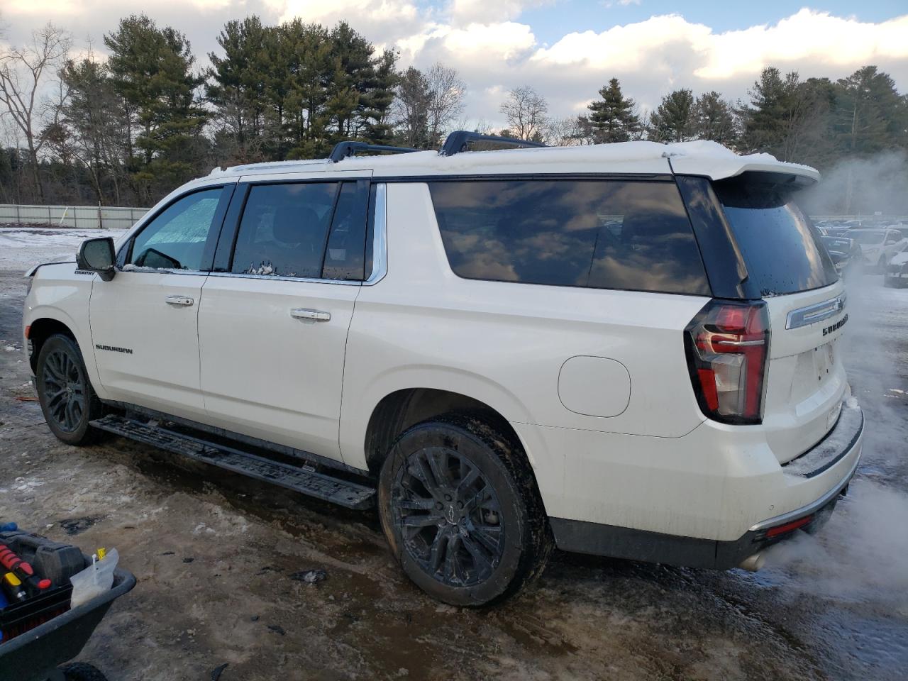 2023 Chevrolet Suburban VIN 1GNSKGKL5PR354158 Copart auction photo, side / front end damage thumbnail 2
