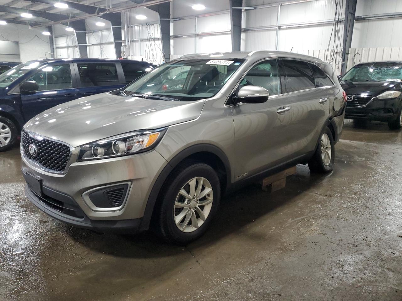 2017 KIA Sorento VIN 5XYPGDA56HG198827