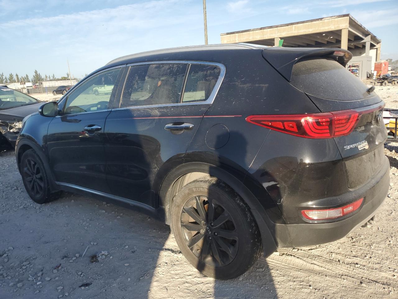 2019 KIA Sportage VIN KNDPN3AC2K7566357 Copart auction photo, mechanical / minor dent/scratches damage thumbnail 2