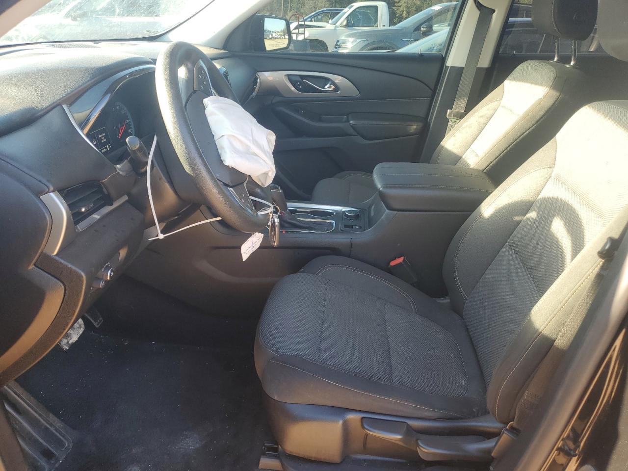 2019 Chevrolet Traverse VIN 1GNERFKW9KJ166473 Copart auction photo, front end damage thumbnail 7
