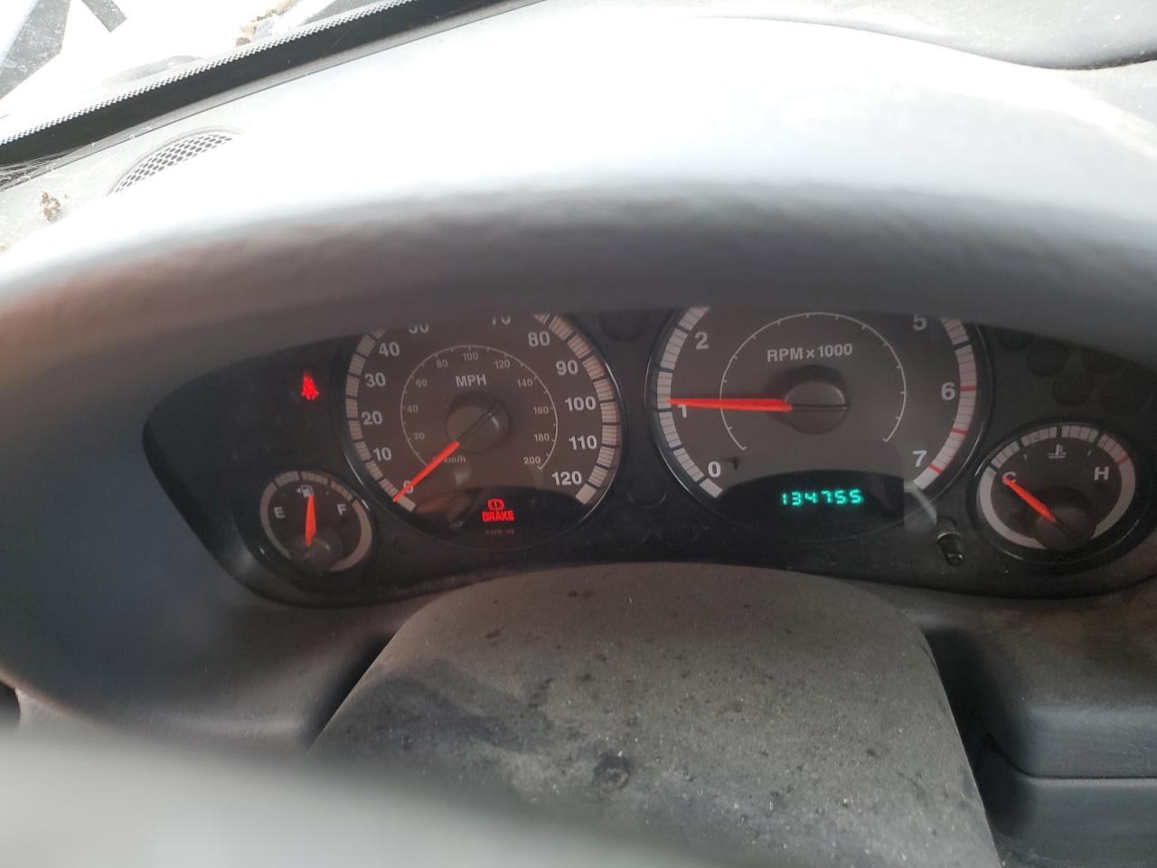 2005 Jeep Liberty (North America) VIN 1J4GL48KX5W631078 Copart auction photo, all over damage thumbnail 9
