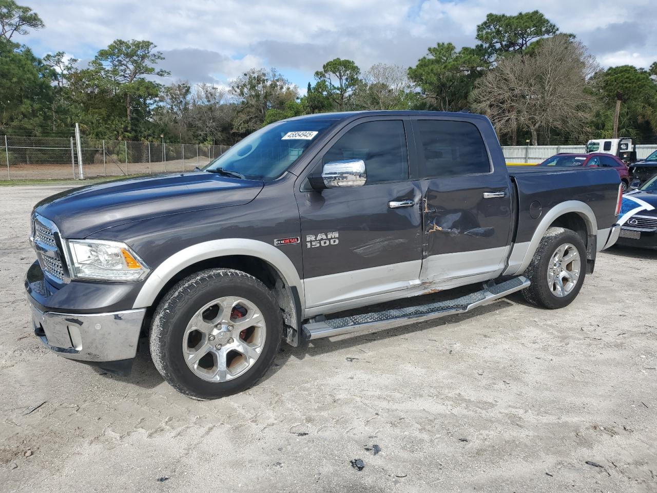2018 RAM 1500 VIN 1C6RR7NM5JS256780