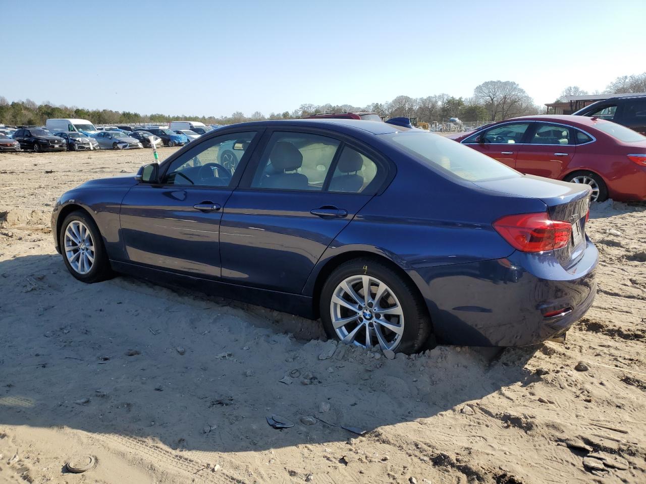 2016 BMW 3er VIN WBA8E5G59GNT41491 Copart auction photo, side / minor dent/scratches damage thumbnail 2