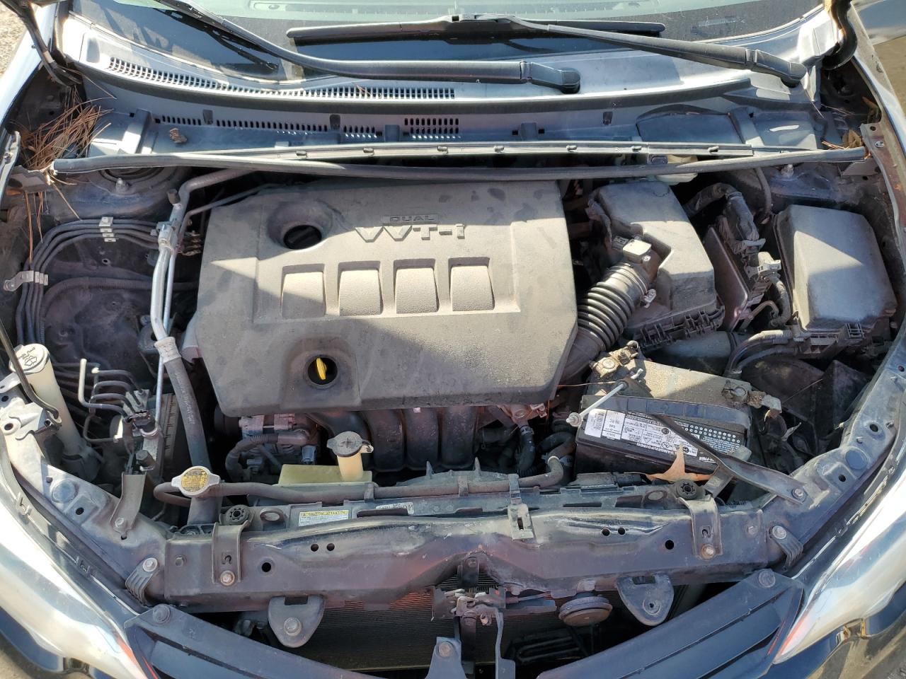 2015 Toyota Corolla VIN 5YFBURHEXFP211674 Copart auction photo, front end / side damage thumbnail 11