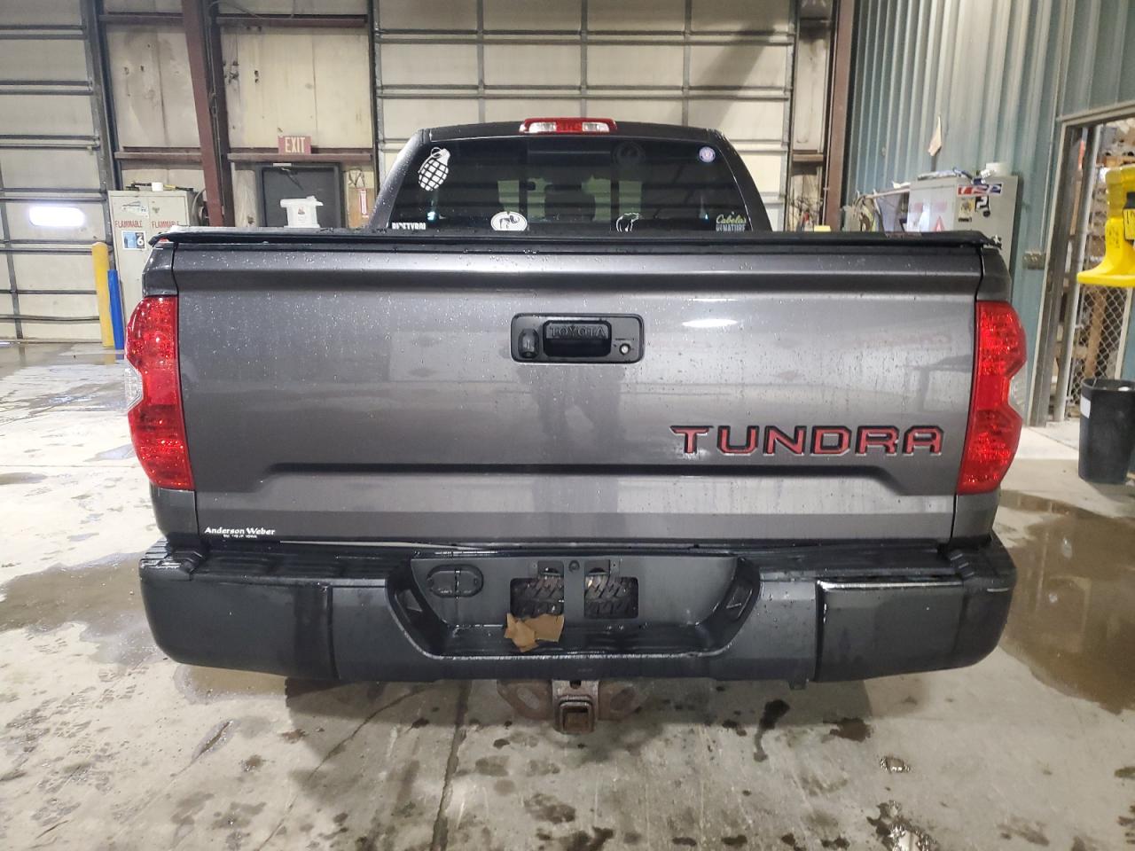 2014 Toyota Tundra VIN 5TFUW5F13EX331330 Copart auction photo, front end / minor dent/scratches damage thumbnail 6