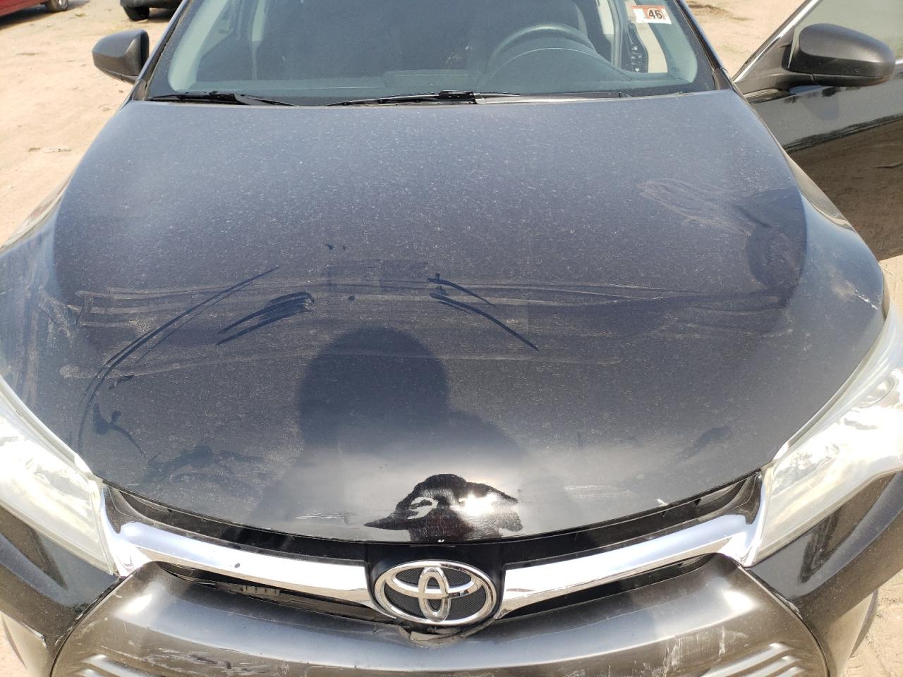 2016 Toyota Camry VIN 4T4BF1FK3GR563067 Copart auction photo, rear end / minor dent/scratches damage thumbnail 11