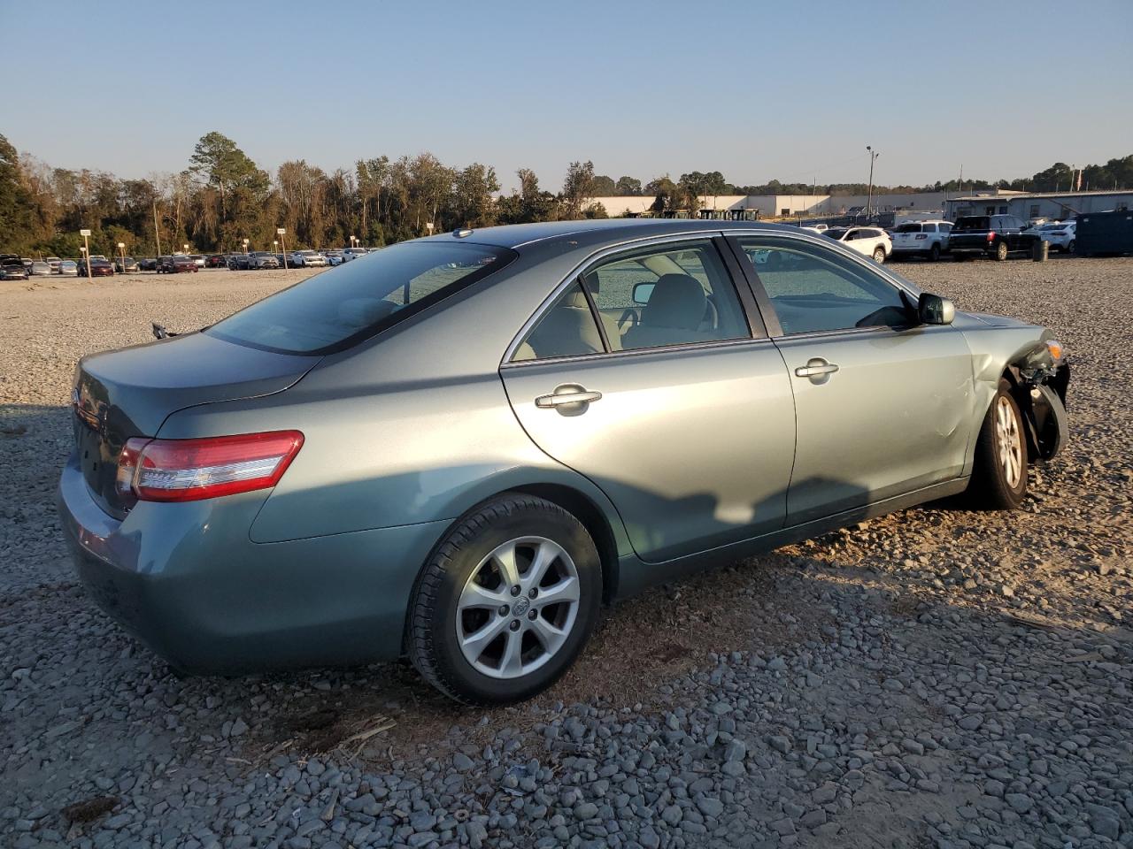 2011 Toyota Camry VIN 4T1BF3EK4BU689292 Copart auction photo, front end damage thumbnail 3
