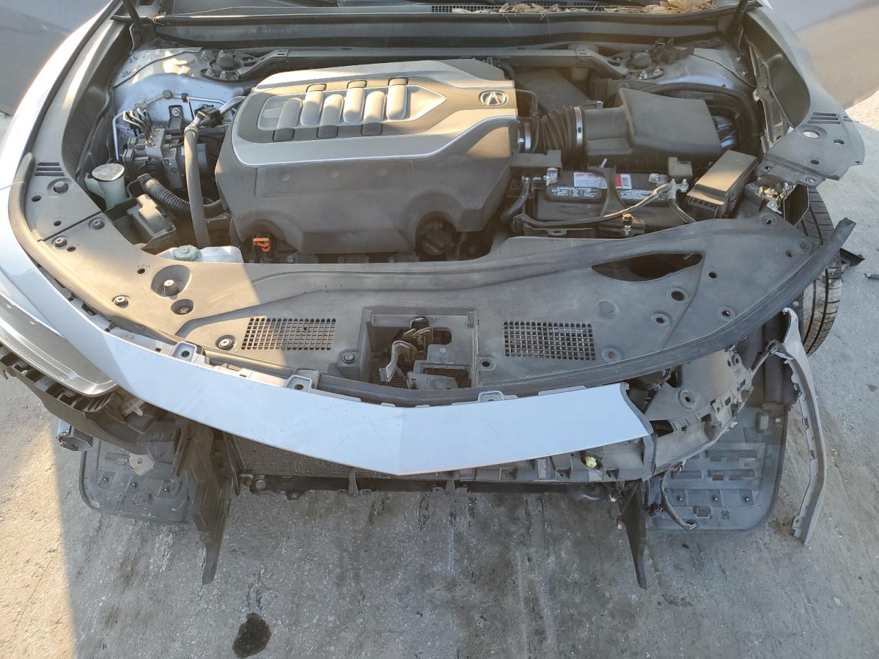2018 Acura RLX VIN JH4KC1F52JC000704 Copart auction photo, front end damage thumbnail 11