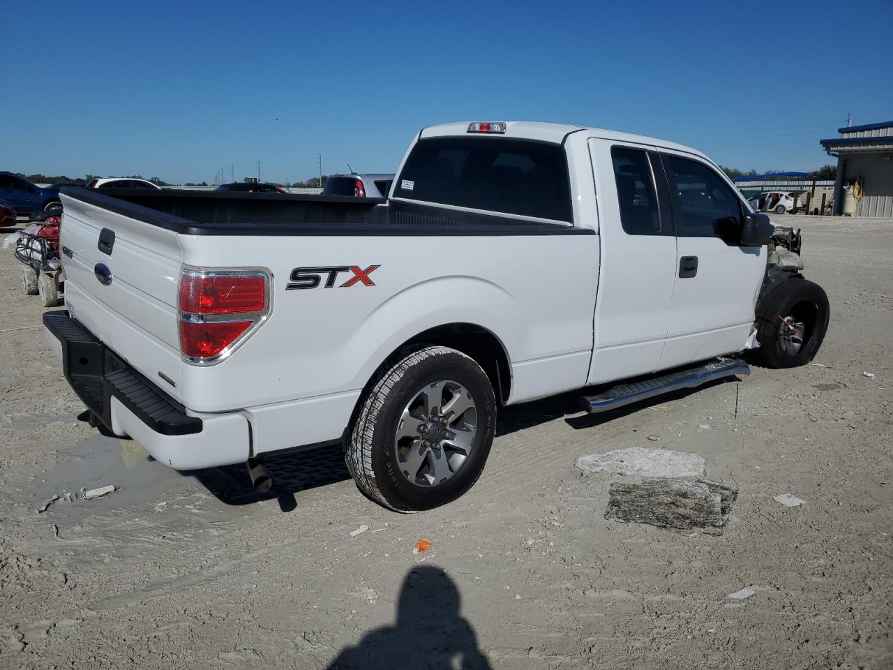 2014 Ford F-150 VIN 1FTEX1CM2EFC63360 Copart auction photo, front end / side damage thumbnail 3