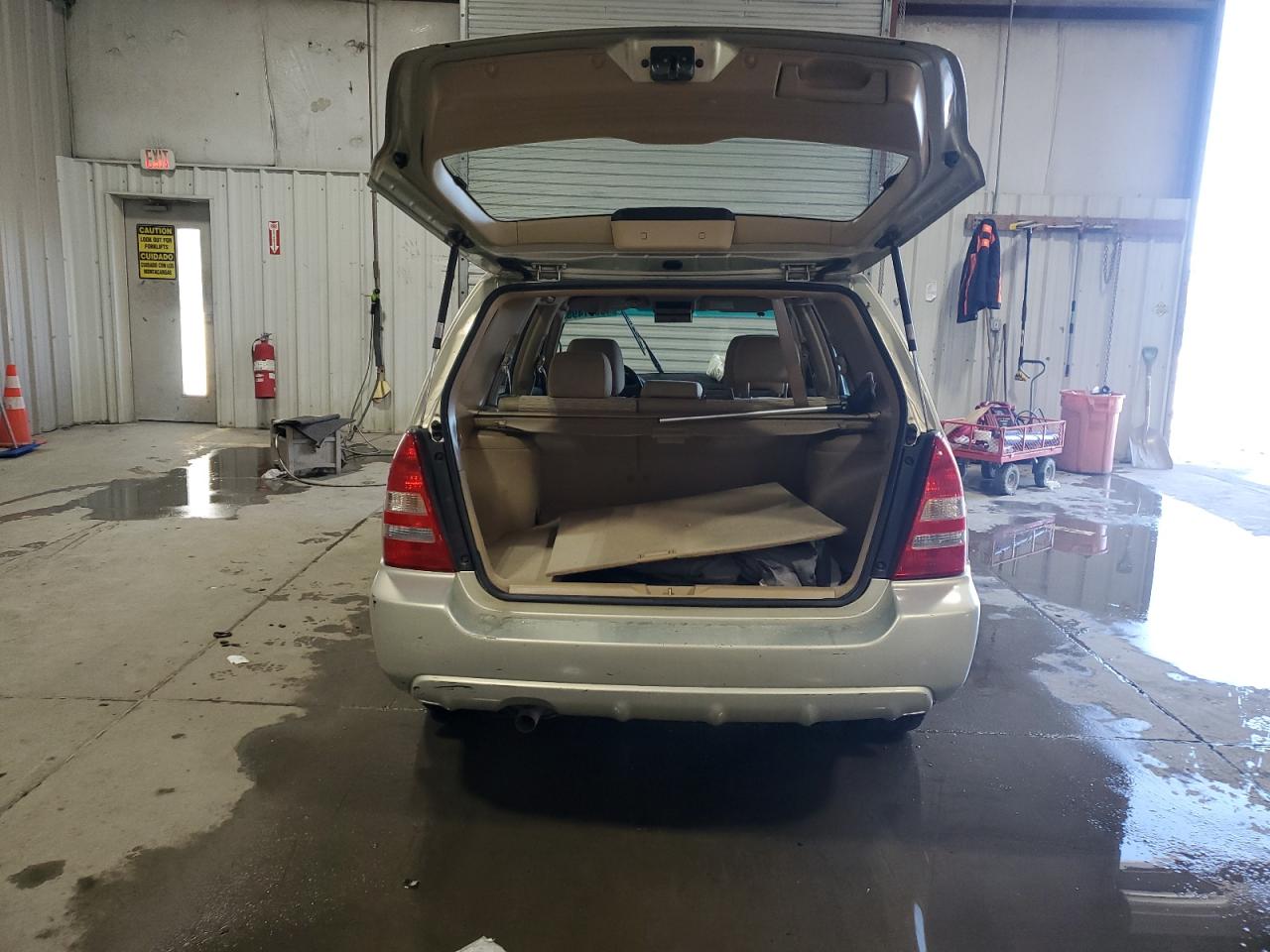 2005 Subaru Forester VIN JF1SG65605H743177 Copart auction photo, front end damage thumbnail 6