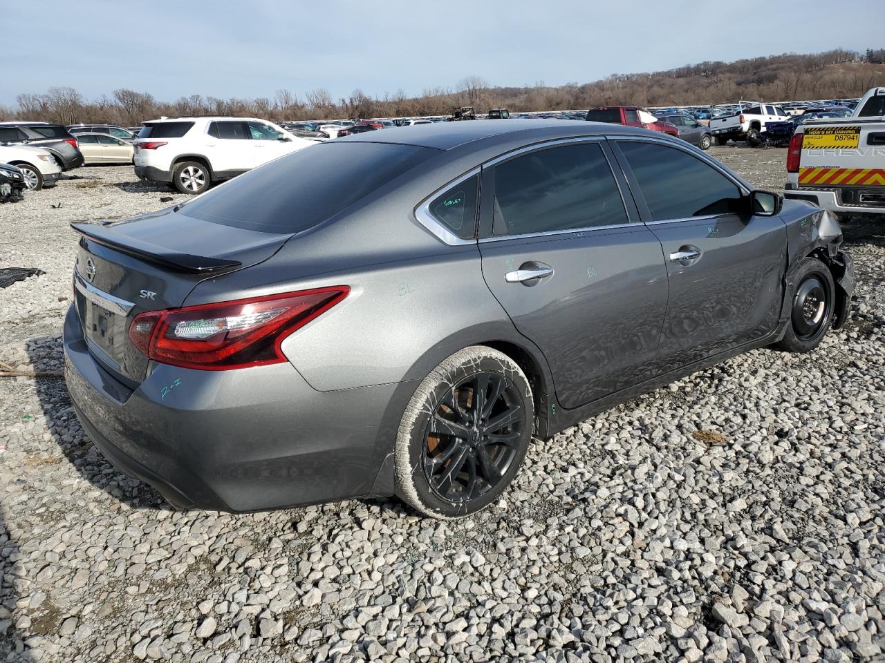 2017 Nissan Altima VIN 1N4AL3AP9HN342172 Copart auction photo, front end / side damage thumbnail 3