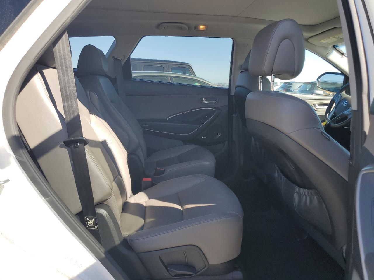 2015 Hyundai Santa Fe VIN KM8SR4HFXFU095940 Copart auction photo, burn / front end damage thumbnail 11