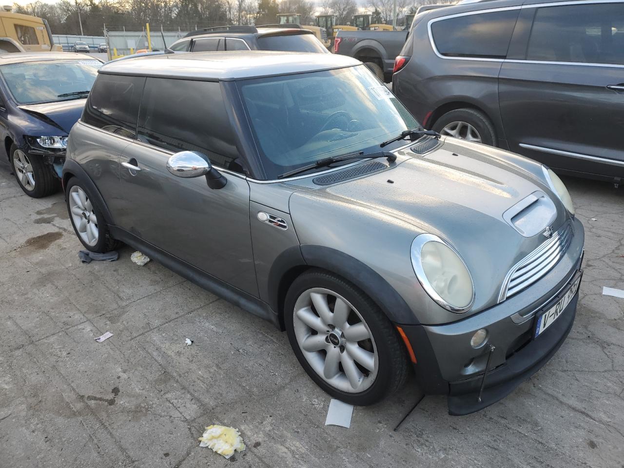 2006 MINI Cooper VIN WMWRE33586TJ37130 Copart auction photo, rear end damage thumbnail 4
