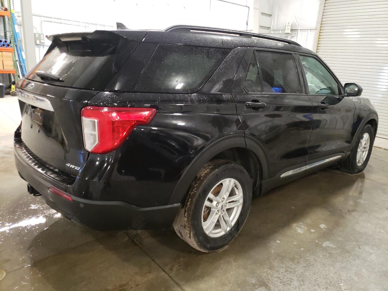 2021 Ford Explorer VIN 1FMSK8DH5MGB60319 Copart auction photo, front end / side damage thumbnail 3
