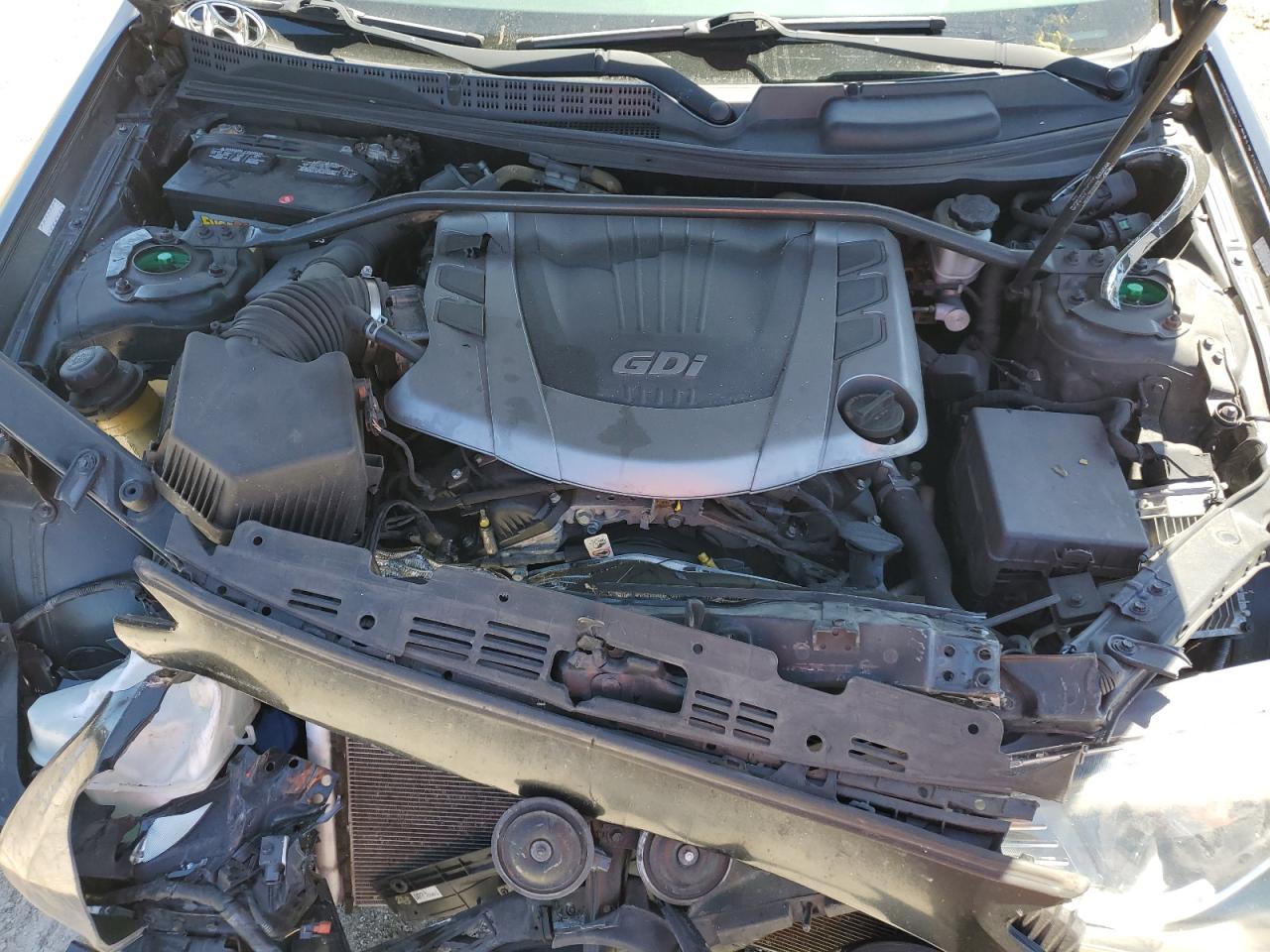 2016 Hyundai Genesis VIN KMHHT6KJ5GU133760 Copart auction photo, front end / minor dent/scratches damage thumbnail 11