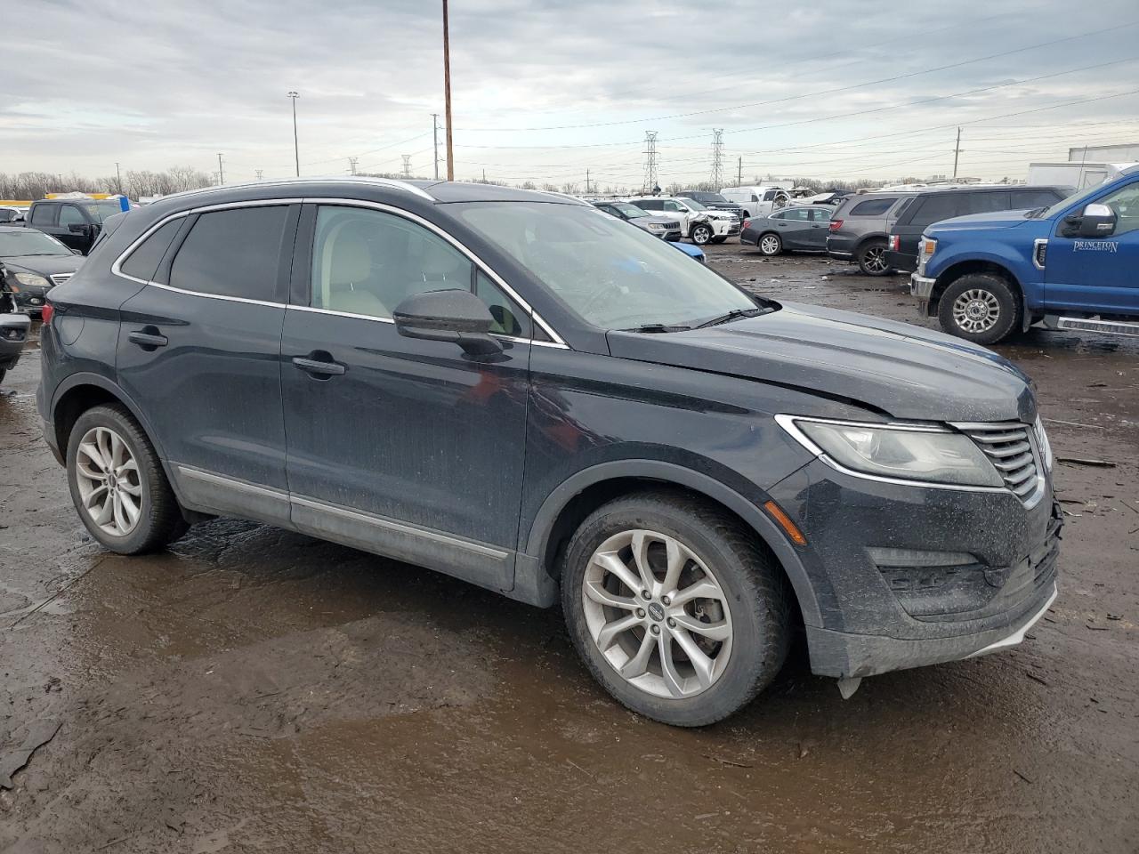 2016 Lincoln MKC VIN 5LMCJ2C90GUJ18819 Copart auction photo, front end damage thumbnail 4
