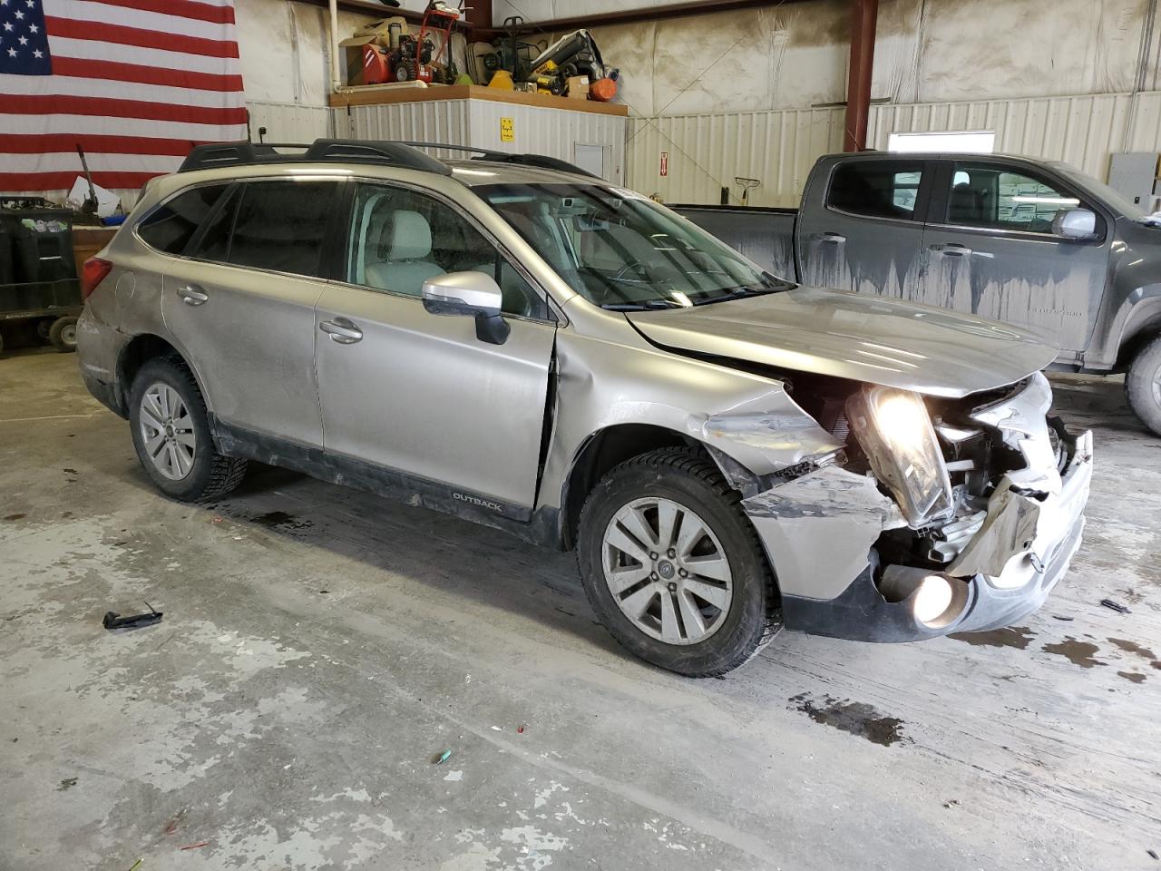 2019 Subaru Outback VIN 4S4BSAHCXK3266906 Copart auction photo, front end / minor dent/scratches damage thumbnail 4