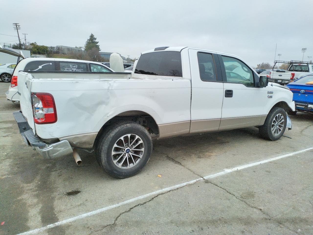 2005 Ford F-150 VIN 1FTRX12W95NB59359 Copart auction photo, all over damage thumbnail 3