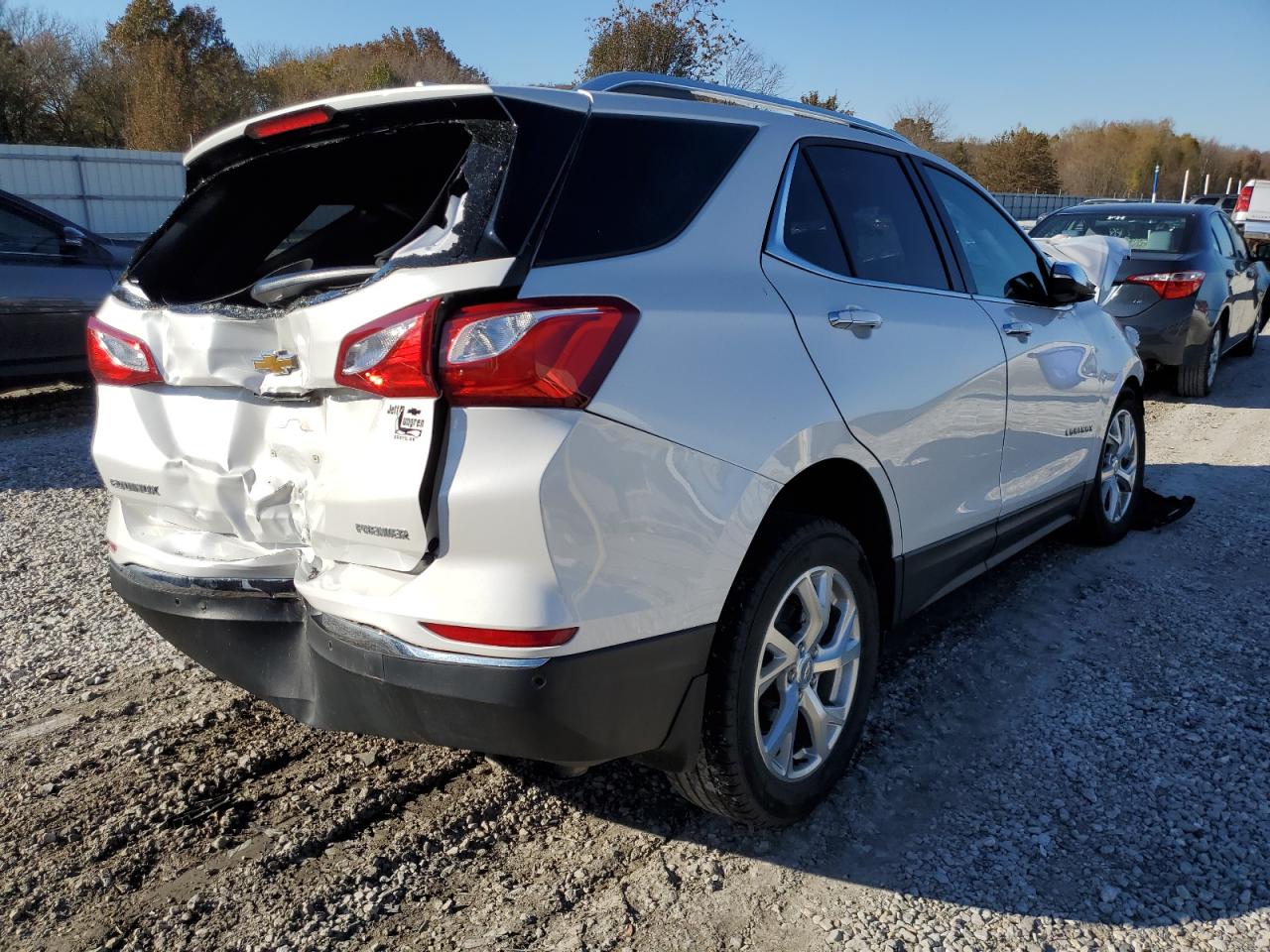 2020 Chevrolet Equinox VIN 3GNAXNEV9LS674721 Copart auction photo, all over damage thumbnail 4