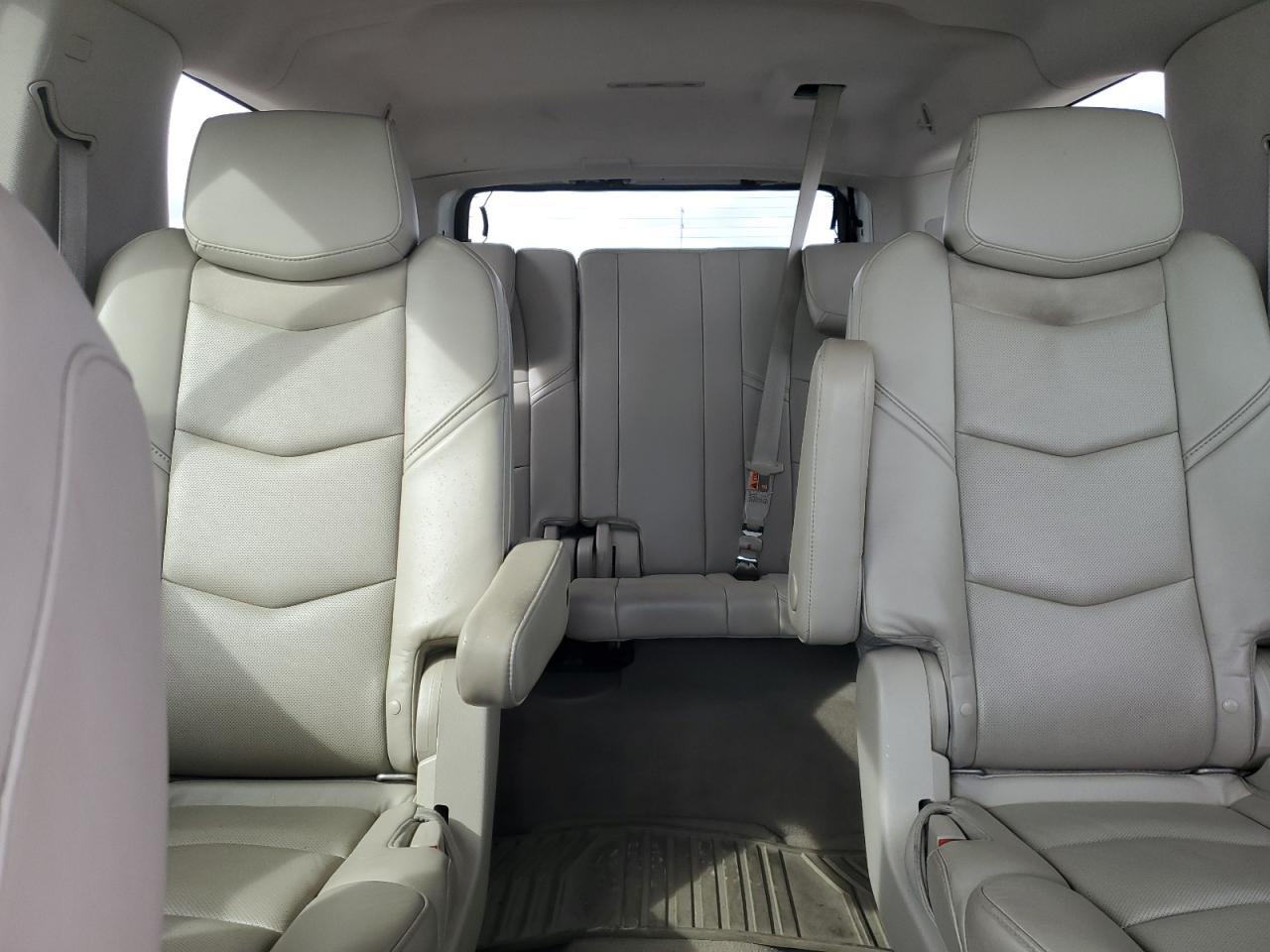 2015 Cadillac Escalade VIN 1GYS4SKJ7FR653101 Copart auction photo, front end / rear end damage thumbnail 10