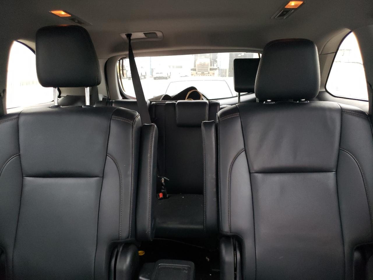2019 Toyota Highlander VIN 5TDJZRFH9KS984177 Copart auction photo, all over damage thumbnail 10