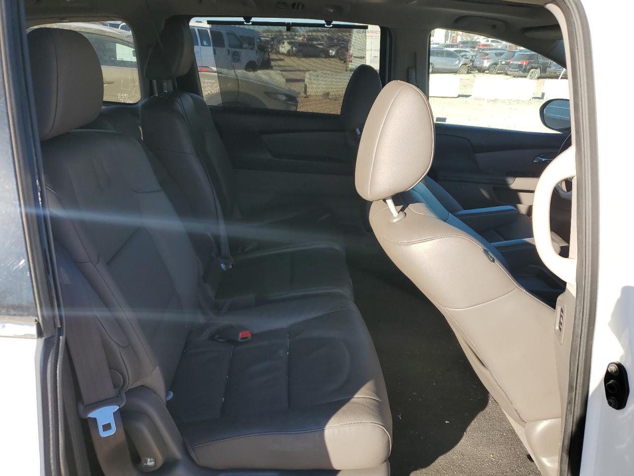 2016 Honda Odyssey VIN 5FNRL5H93GB068366 Copart auction photo, hail / minor dent/scratches damage thumbnail 11