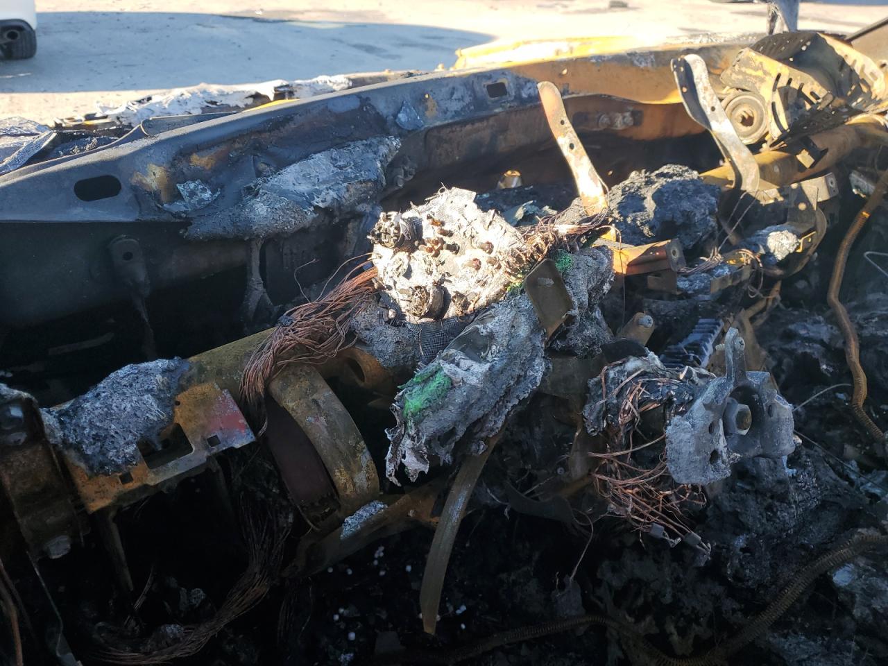2008 Subaru Forester VIN JF1SG65658H718585 Copart auction photo, burn - engine / burn damage thumbnail 9
