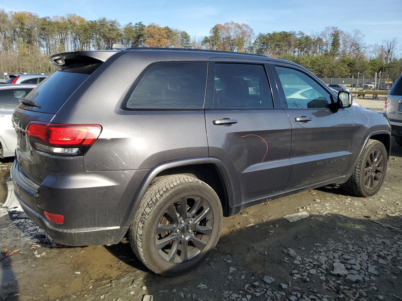 2017 Jeep Grand Cherokee VIN 1C4RJFAG3HC886618 Copart auction photo, front end damage thumbnail 3