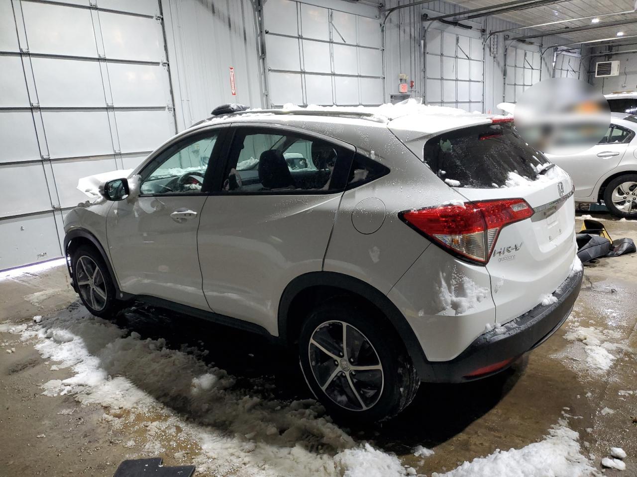 2022 Honda HR-V VIN 3CZRU6H55NM771101 Copart auction photo, front end / minor dent/scratches damage thumbnail 2