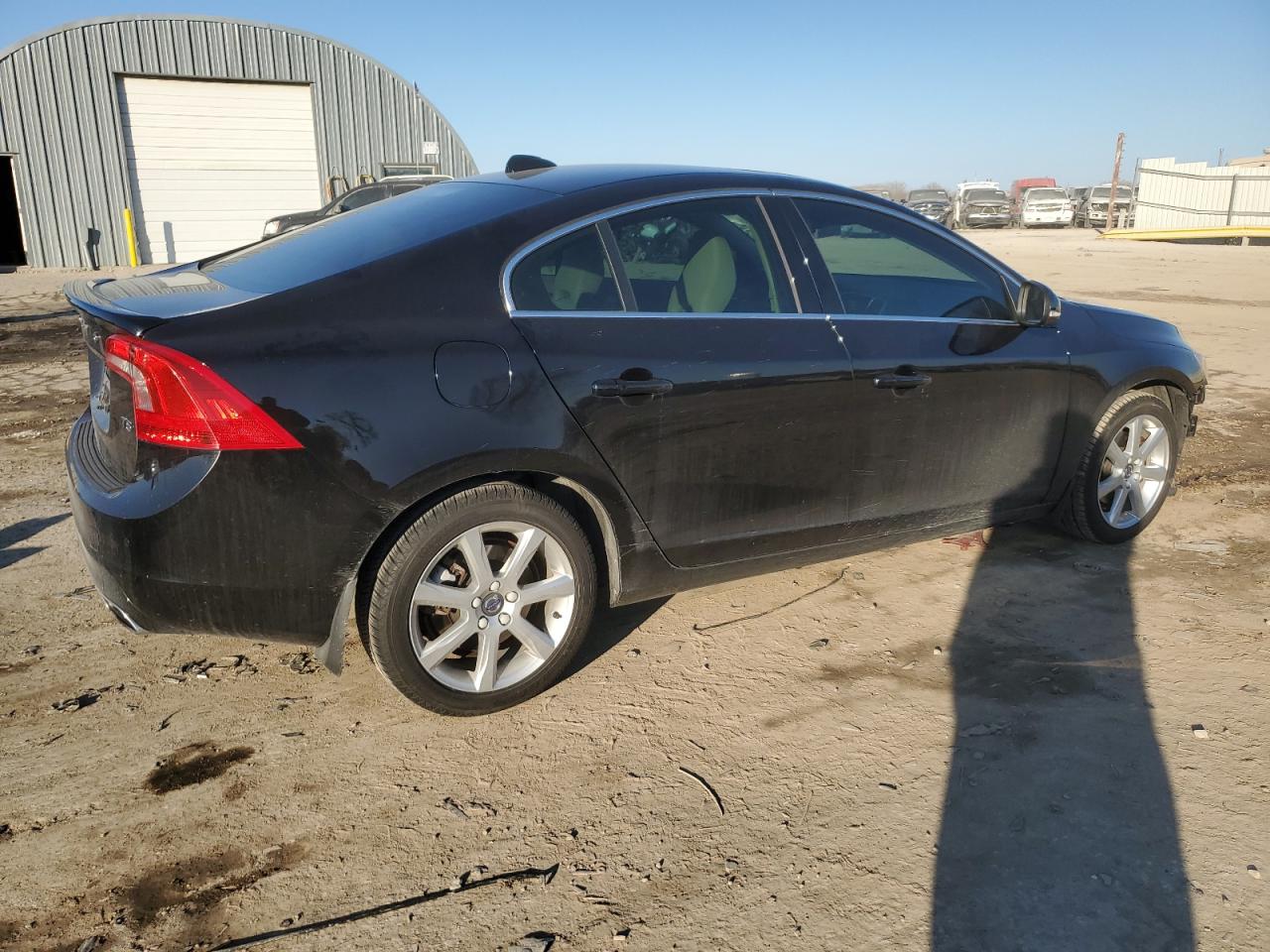 2016 Volvo S60 VIN YV126MFK0G1400372 Copart auction photo, front end damage thumbnail 3