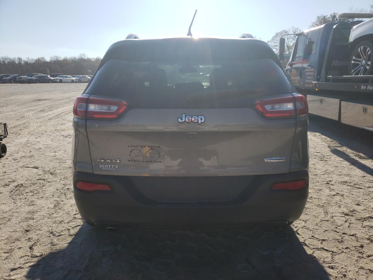 2016 Jeep Grand Cherokee VIN 1C4PJMCB8GW306404 Copart auction photo, front end / minor dent/scratches damage thumbnail 6
