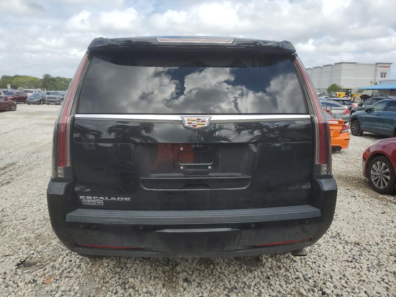 2018 Cadillac Escalade VIN 1GYS3BKJ6JR351276 Copart auction photo, vandalism damage thumbnail 6