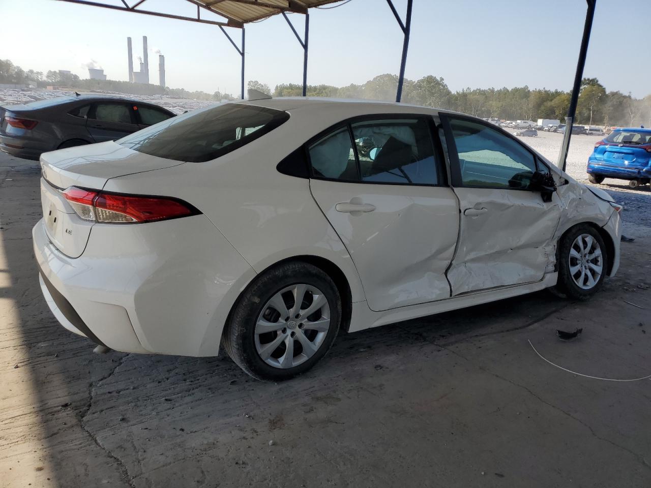 2020 Toyota Corolla VIN 5YFEPRAE8LP075099 Copart auction photo, side / front end damage thumbnail 3