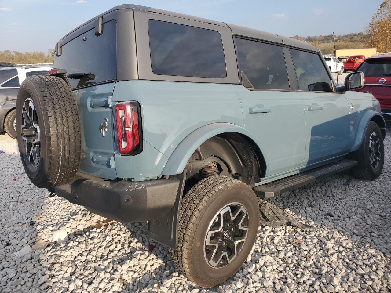 2023 Ford Bronco VIN 1FMEE5DP9PLB89196 Copart auction photo, front end damage thumbnail 3
