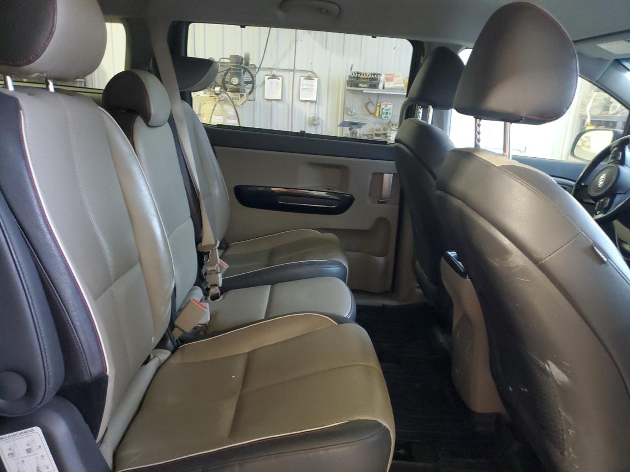 2015 KIA Sedona VIN KNDMC5C1XF6044457 Copart auction photo, front end / side damage thumbnail 11