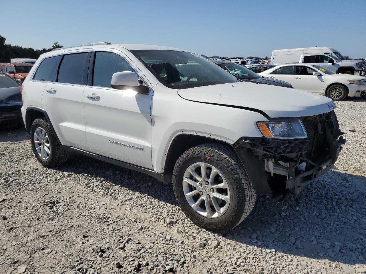 2015 Jeep Grand Cherokee VIN 1C4RJEAG6FC218335 Copart auction photo, all over / undercarriage damage thumbnail 4