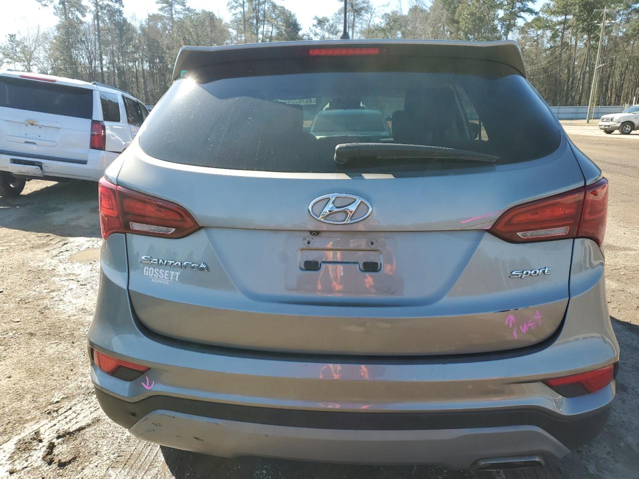 2018 Hyundai Santa Fe VIN 5NMZT3LB3JH071823 Copart auction photo, vandalism damage thumbnail 6