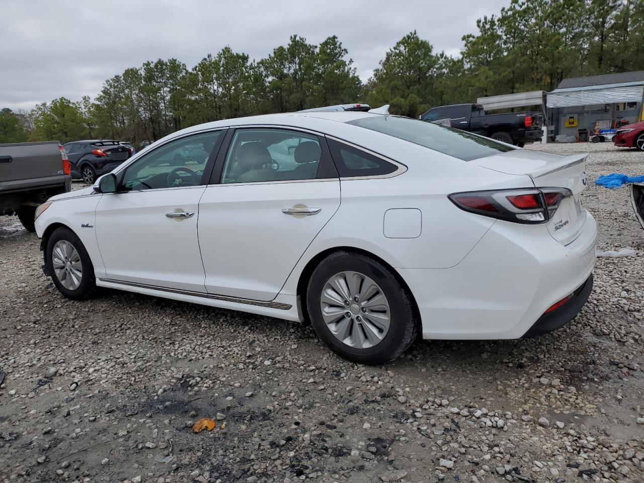 2016 Hyundai Sonata VIN KMHE24L18GA020007 Copart auction photo, front end / minor dent/scratches damage thumbnail 2