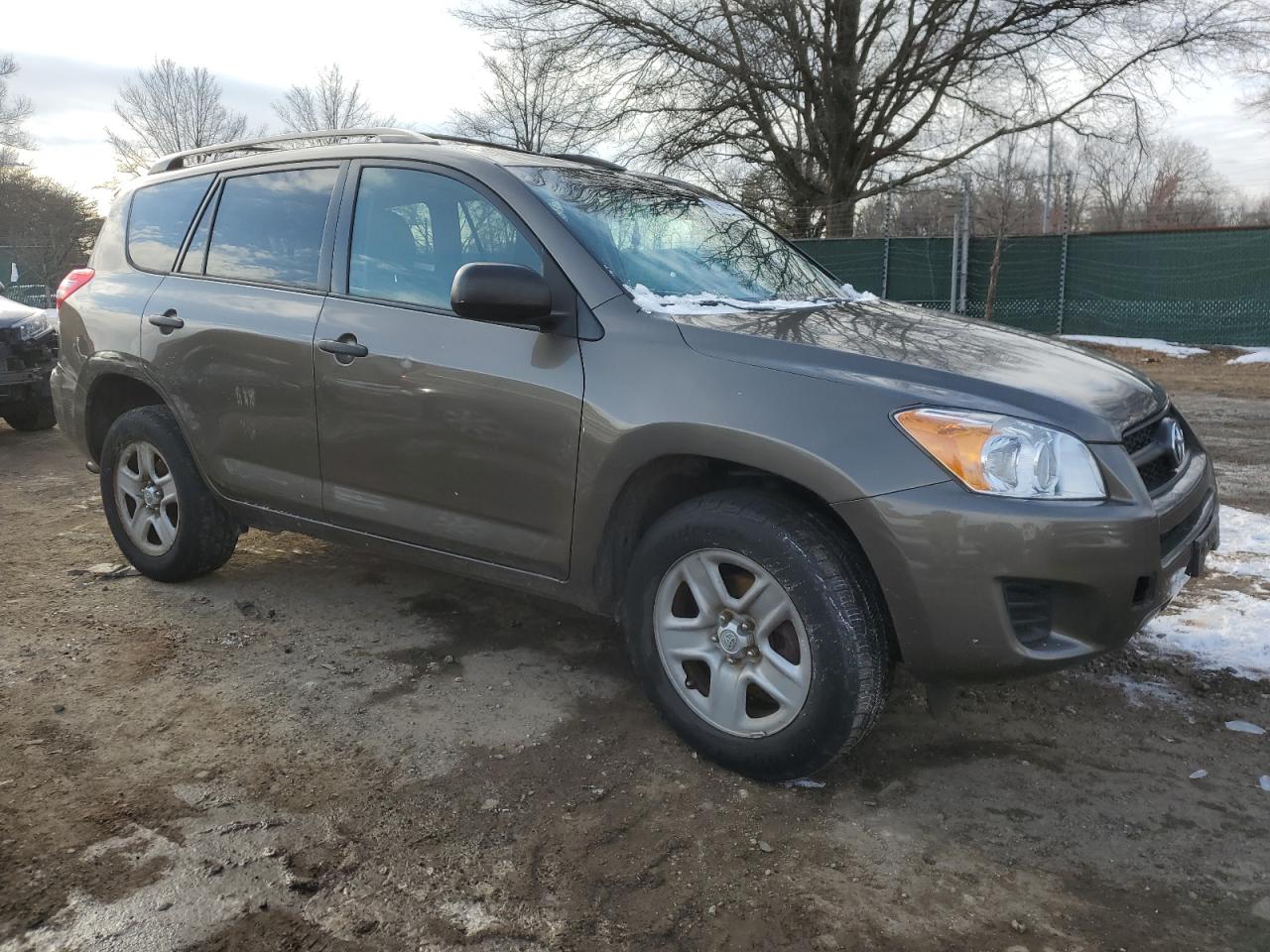 2010 Toyota RAV 4 VIN 2T3JF4DVXAW038459 Copart auction photo, top/roof / front end damage thumbnail 4